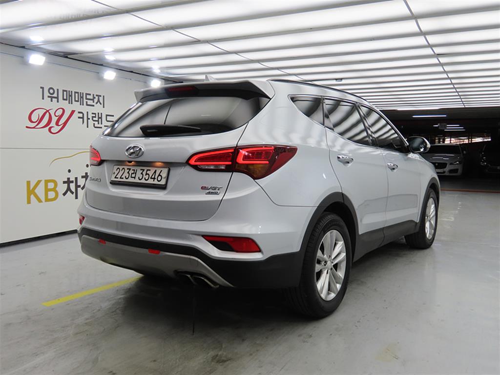 HYUNDAI Santa Fe - Vista 4