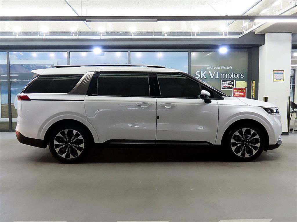 KIA Carnival - Vista 3