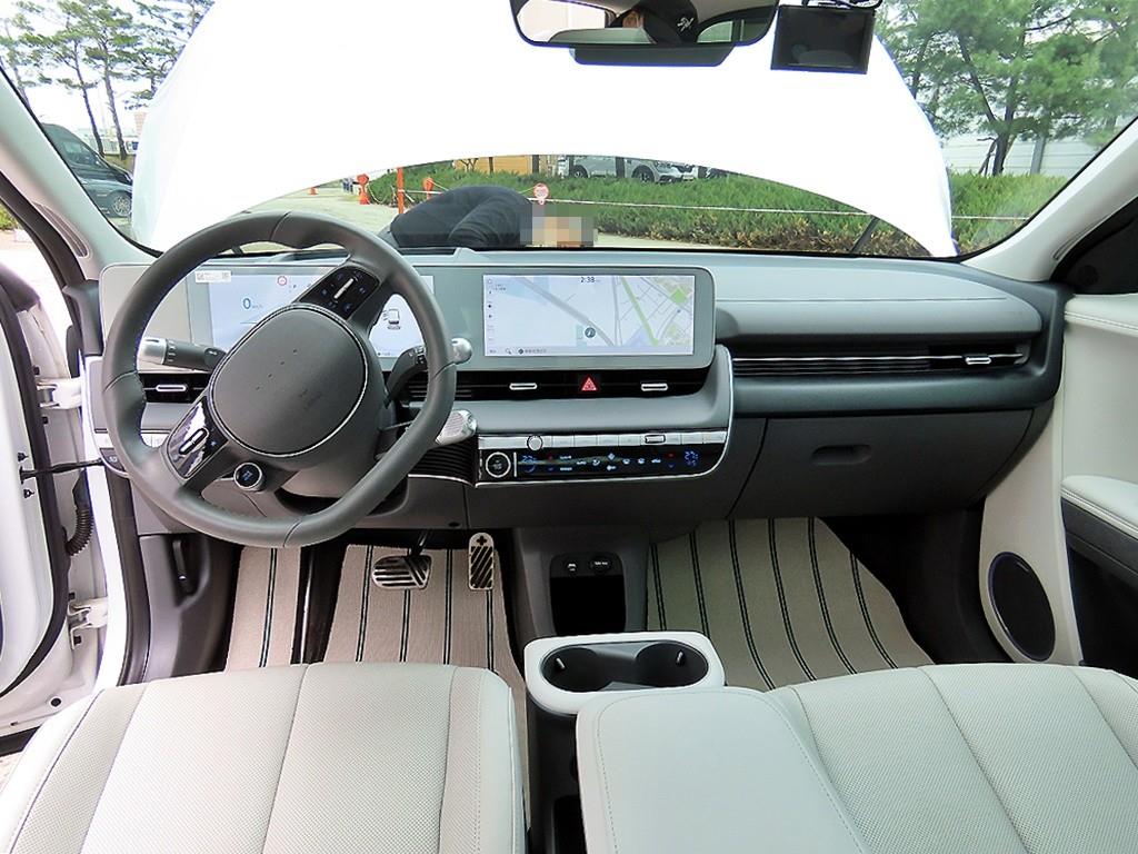 HYUNDAI Ioniq 5 - Vista 7