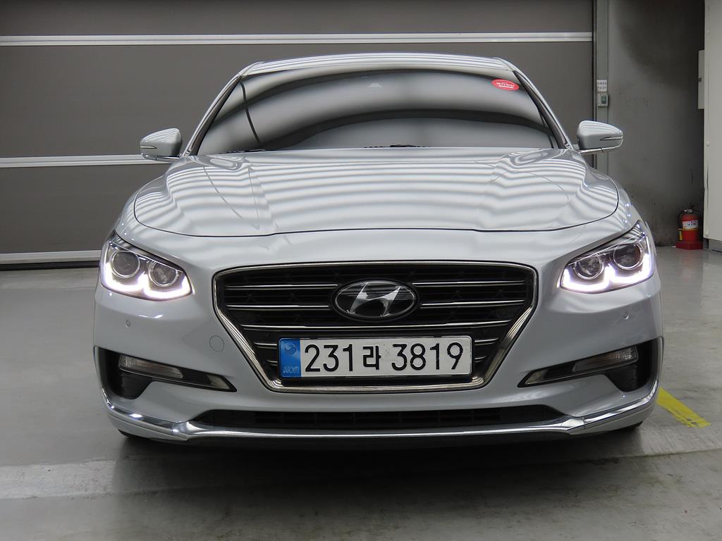 HYUNDAI Grandeur - Vista 2