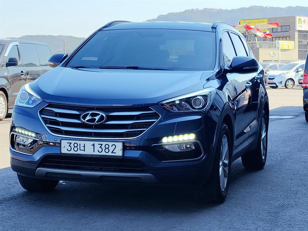 HYUNDAI Santa Fe - Vista 3