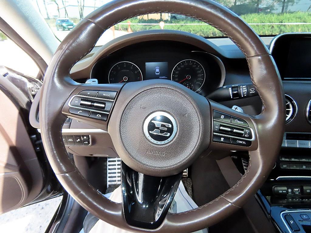 KIA Stinger - Vista 8