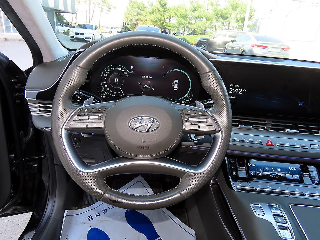 HYUNDAI Grandeur - Vista 8