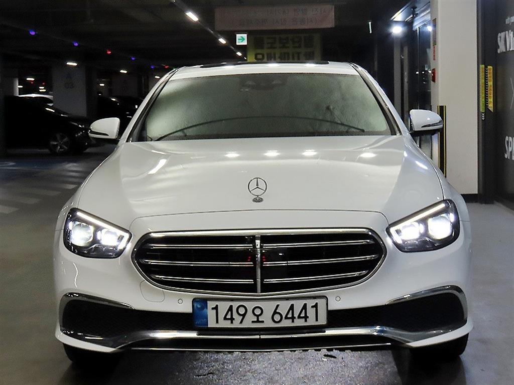 Mercedes Benz E class - Vista 2