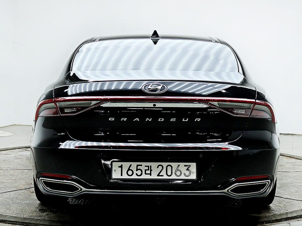 HYUNDAI Grandeur - Vista 5