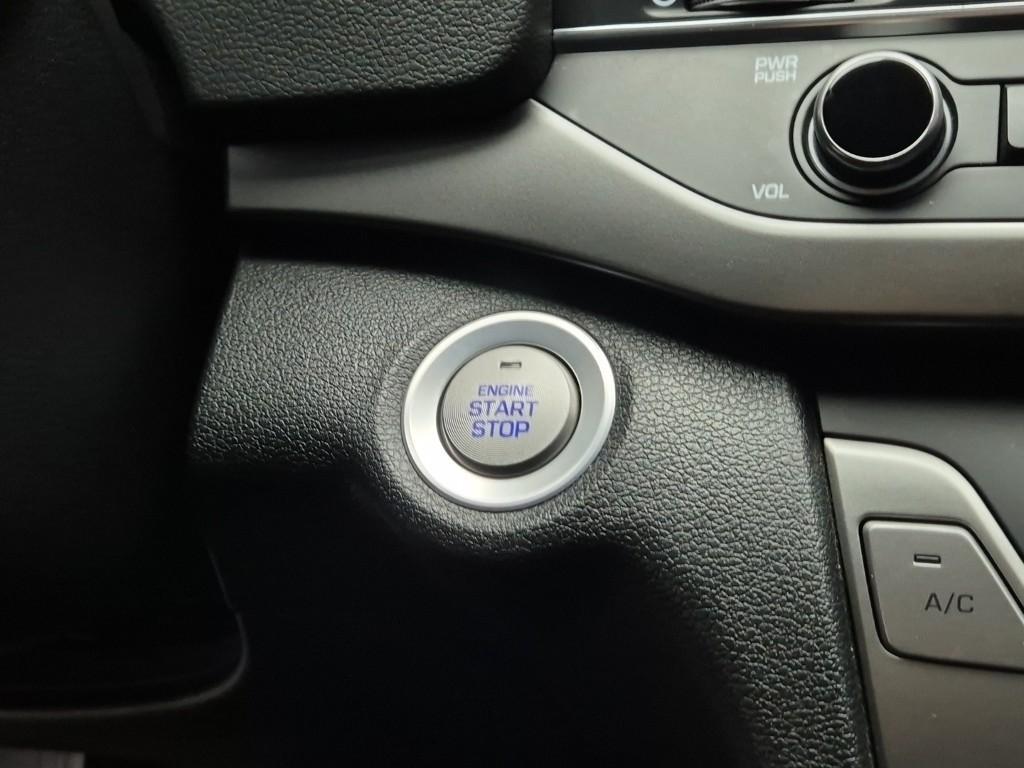 HYUNDAI Avante - Vista 7