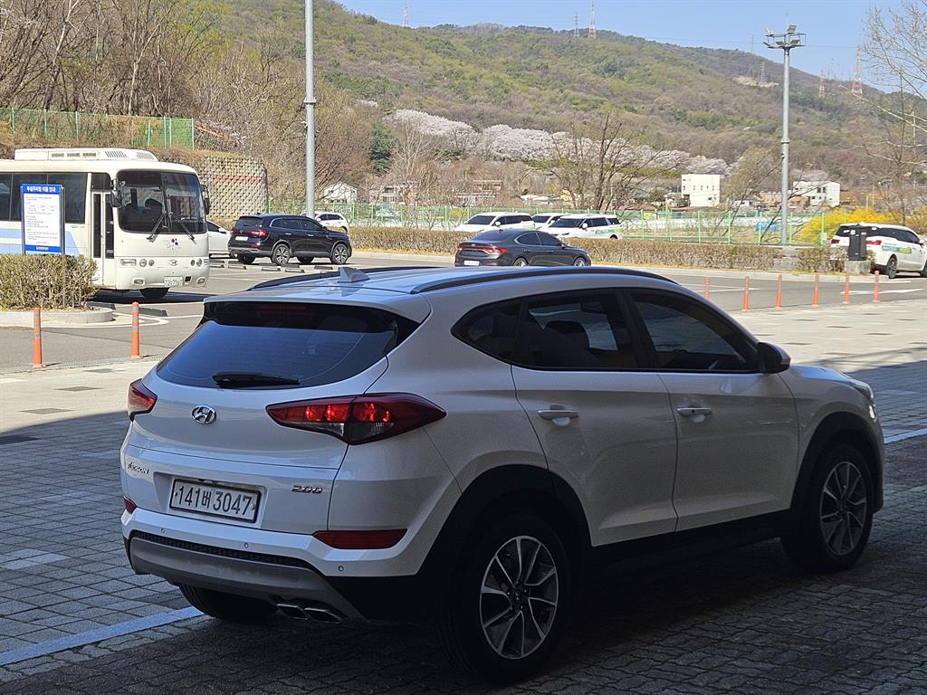 HYUNDAI Tucson - Vista 4