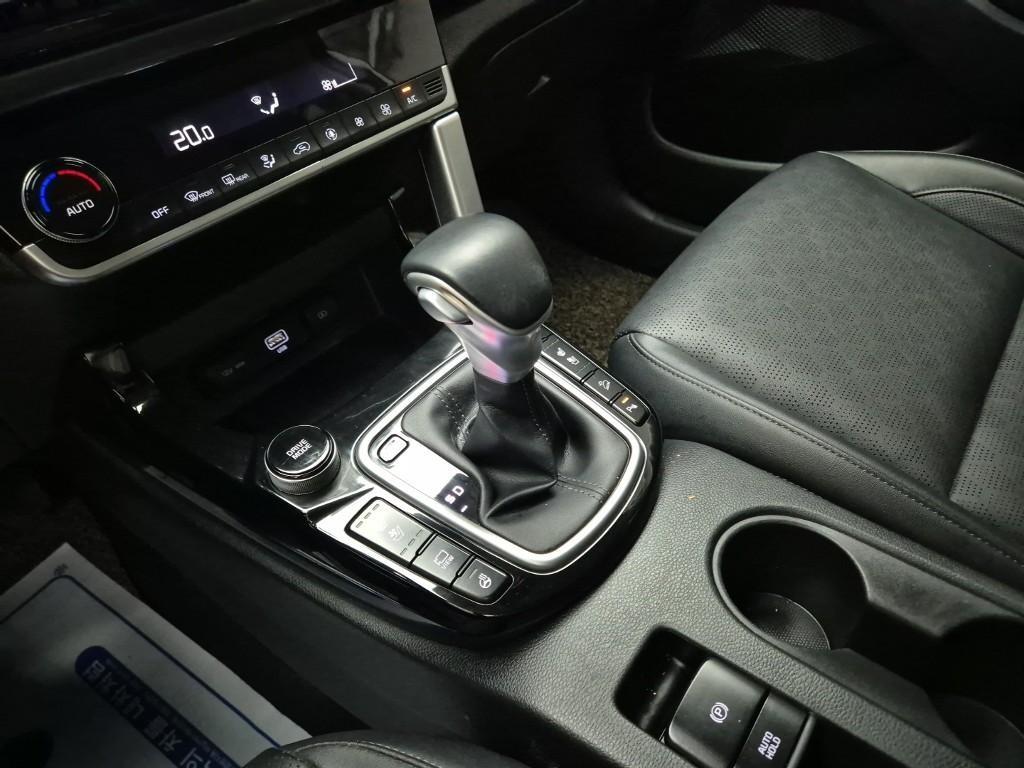 KIA Seltos - Vista 8