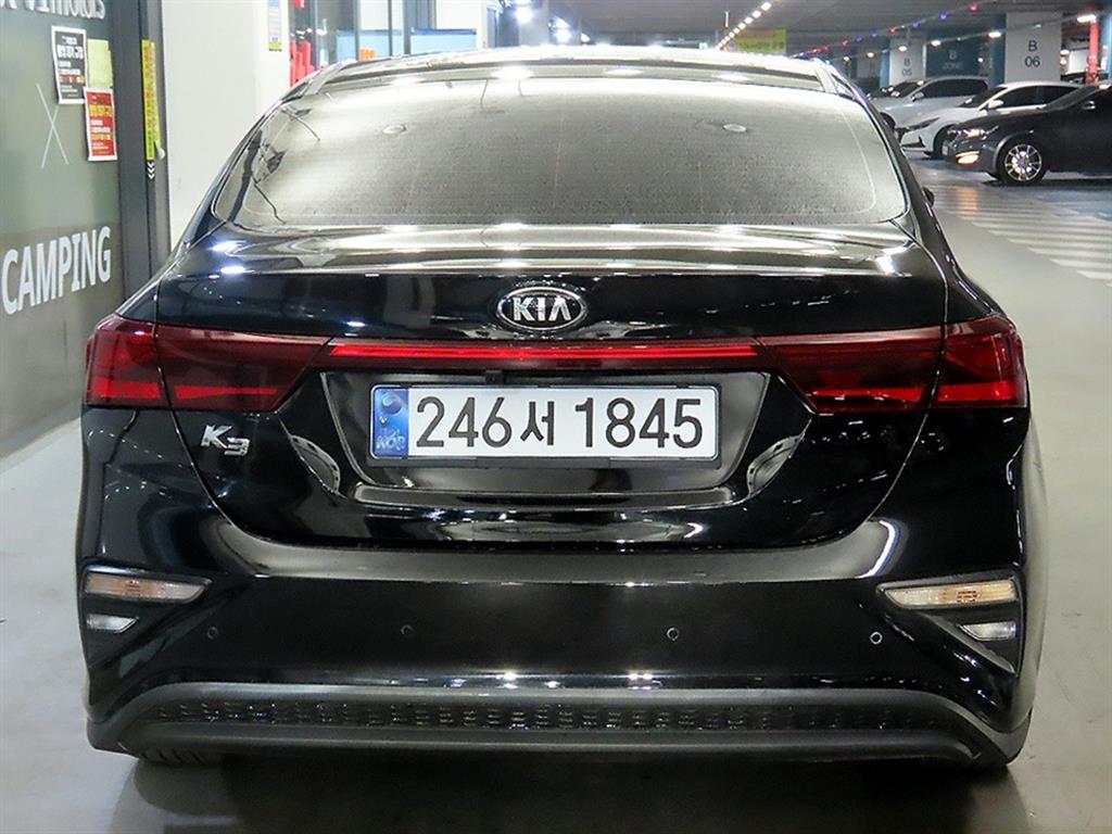 KIA K3 - Vista 5