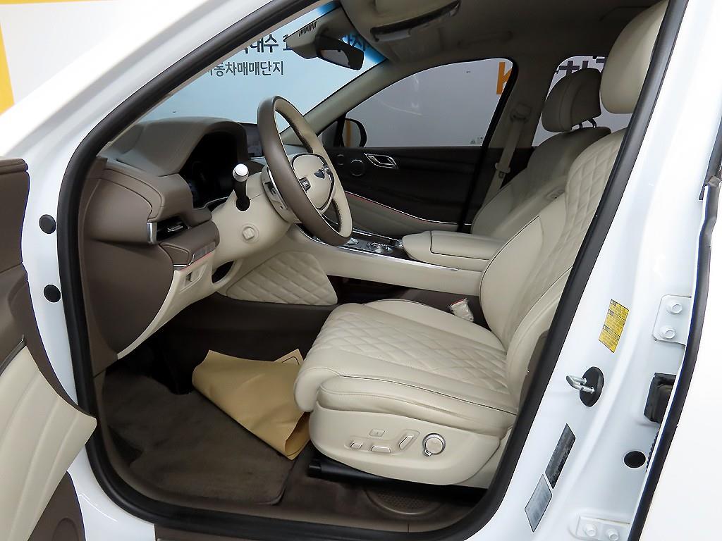 Genesis GV80 - Vista 5