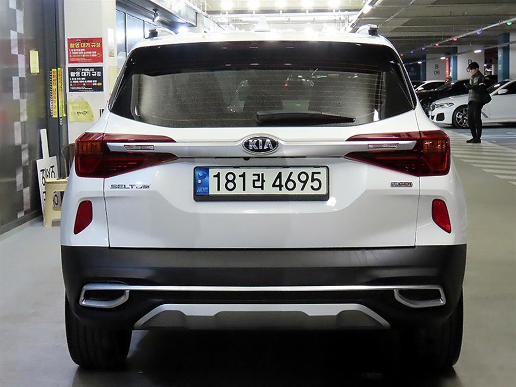 KIA Seltos - Vista 5