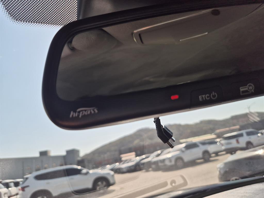 HYUNDAI Equus - Vista 8