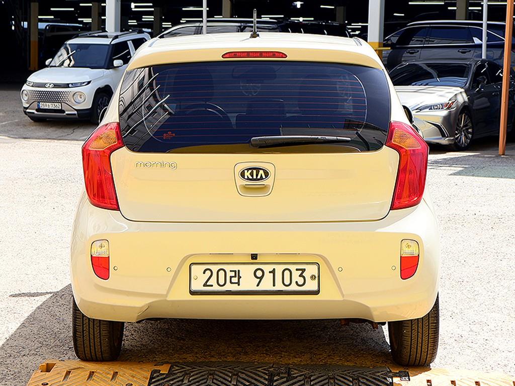 KIA Morning - Vista 5