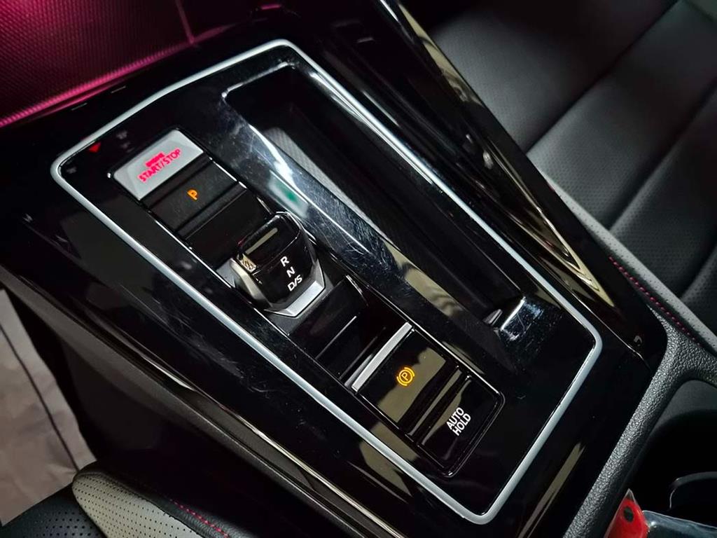 Volkswagen Golf - Vista 11