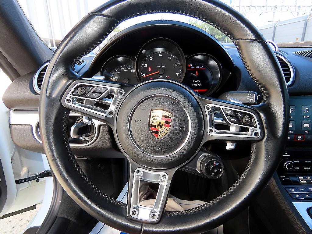 Porsche 718 - Vista 8