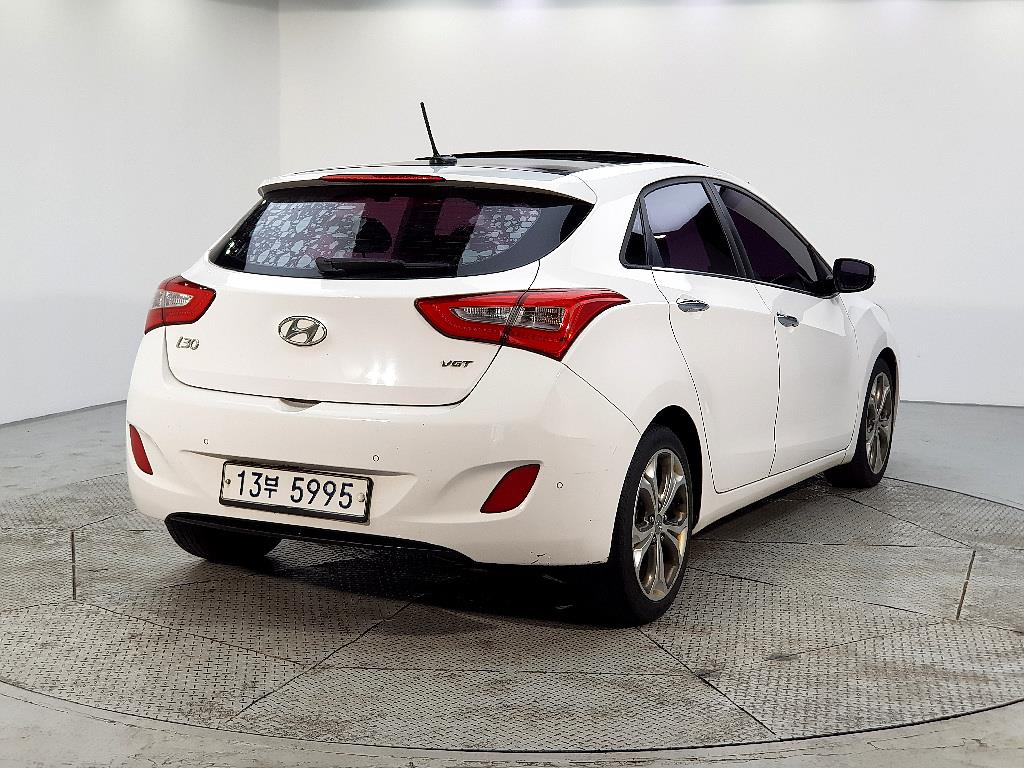 HYUNDAI i30 - Vista 4