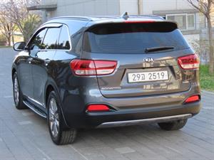 KIA Sorento - Vista 8