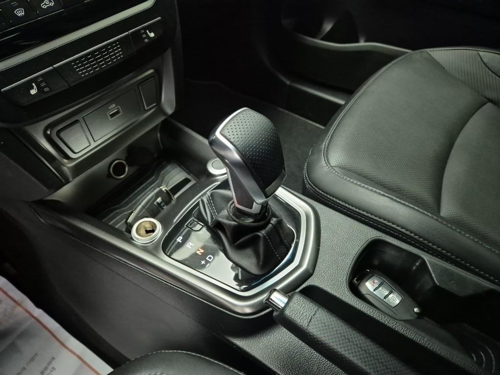 Ssangyong Tivoli - Vista 8