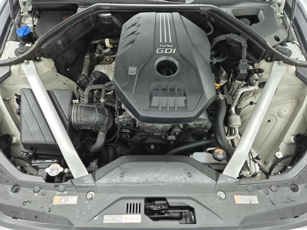 Genesis G70 - Vista 5