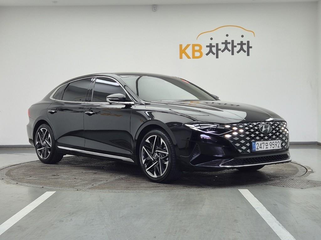 HYUNDAI Grandeur - Vista 2