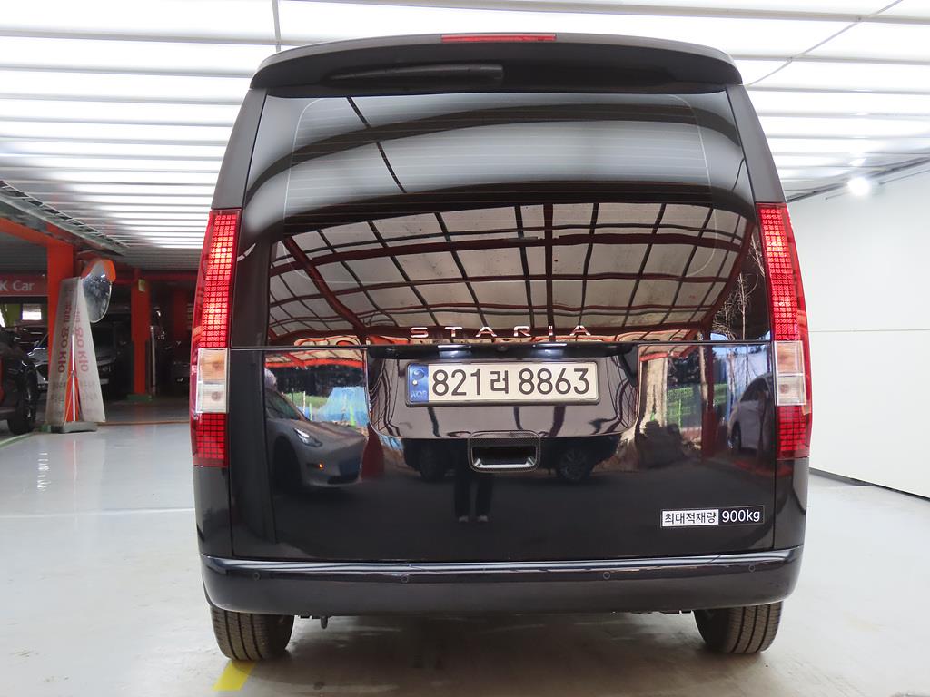 HYUNDAI Staria - Vista 3