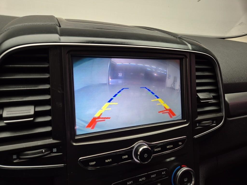 SAMSUNG QM6 - Vista 12