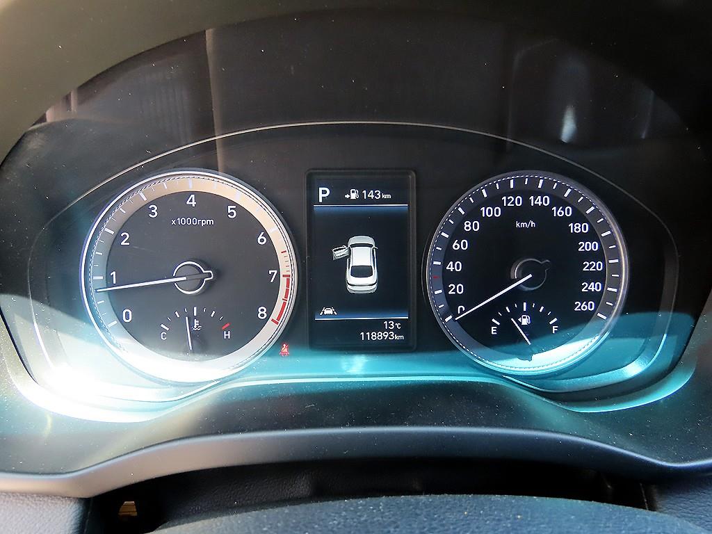 HYUNDAI Grandeur - Vista 9