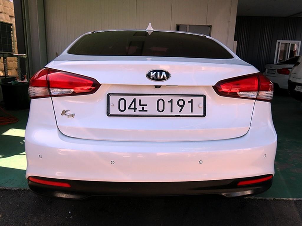 KIA K3 - Vista 4