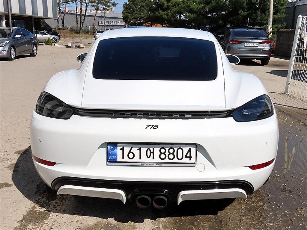 Porsche 718 - Vista 4