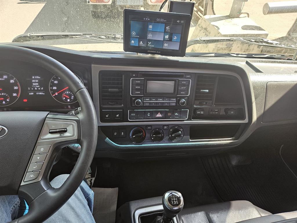 medium and large cargo Cargo - Vista 12