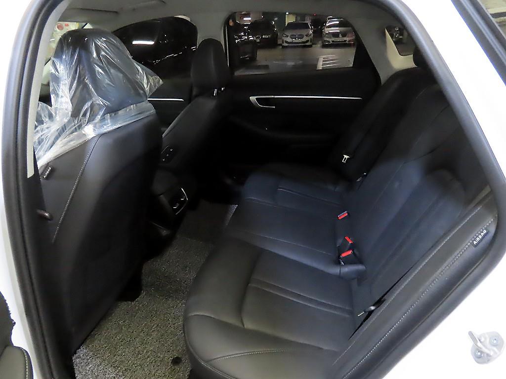 HYUNDAI Sonata - Vista 7