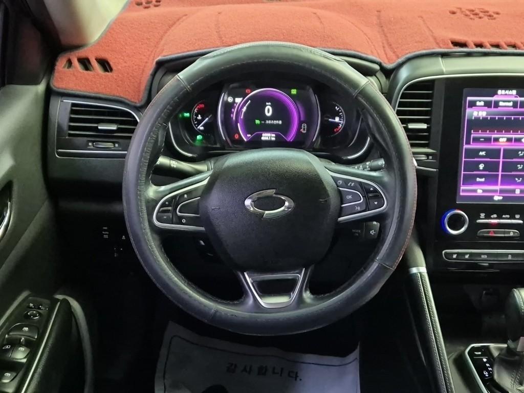 SAMSUNG QM6 - Vista 9