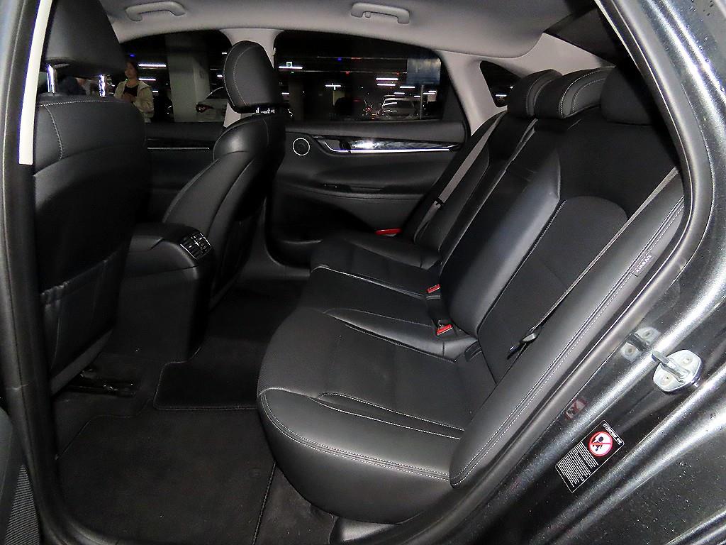 HYUNDAI Grandeur - Vista 7