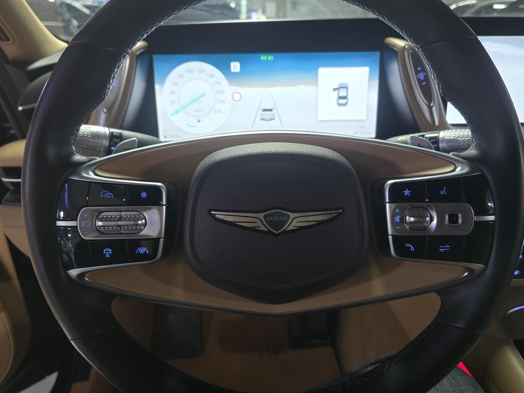 Genesis G90 - Vista 7