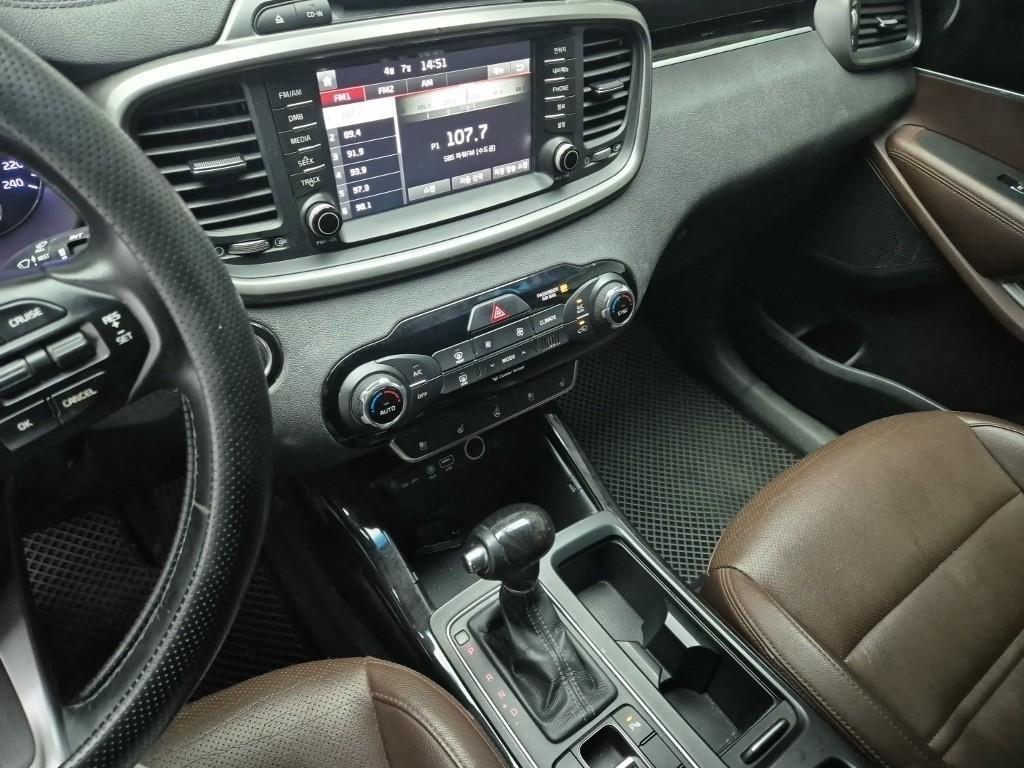 KIA Sorento - Vista 10