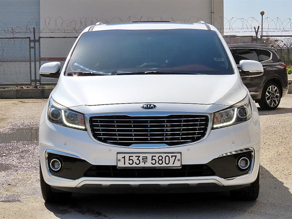 KIA Carnival 2017 - Importación desde Corea - HF Imports Iquique - Foto 1