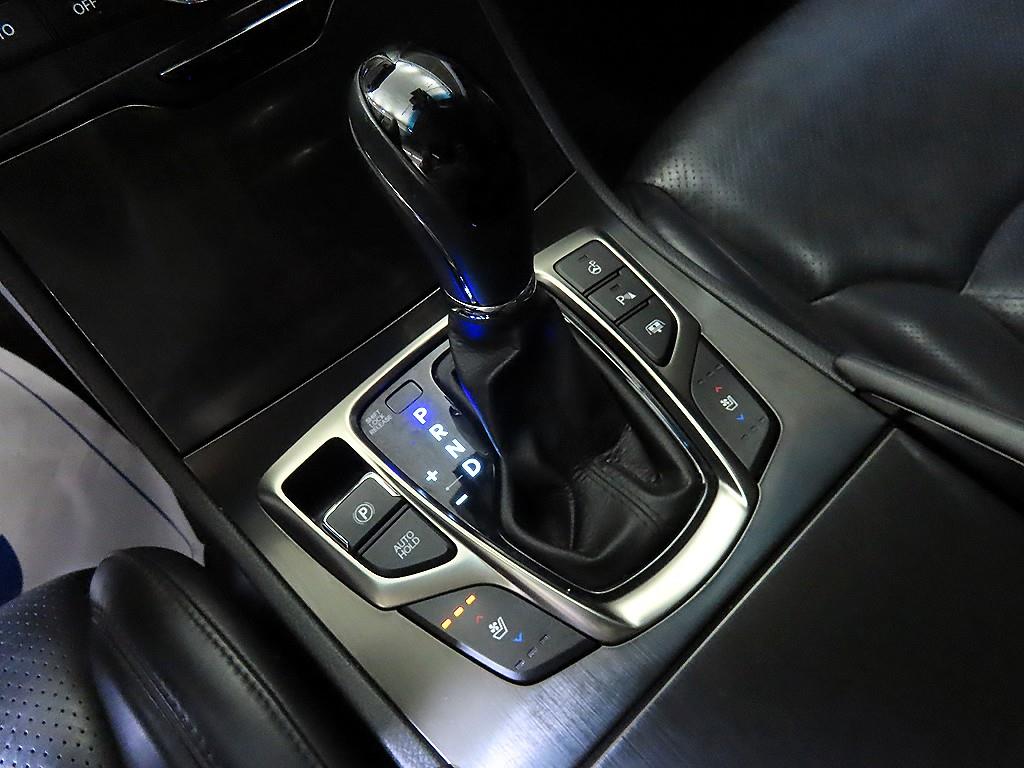 HYUNDAI Grandeur - Vista 12