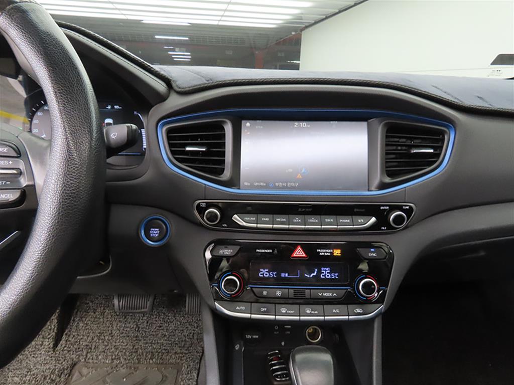 HYUNDAI Ioniq - Vista 12