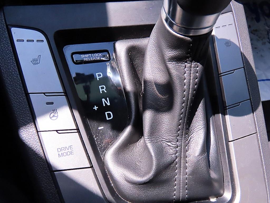 HYUNDAI Avante 2016 Blanco - Importación desde Corea - HF Imports Iquique - Foto 15