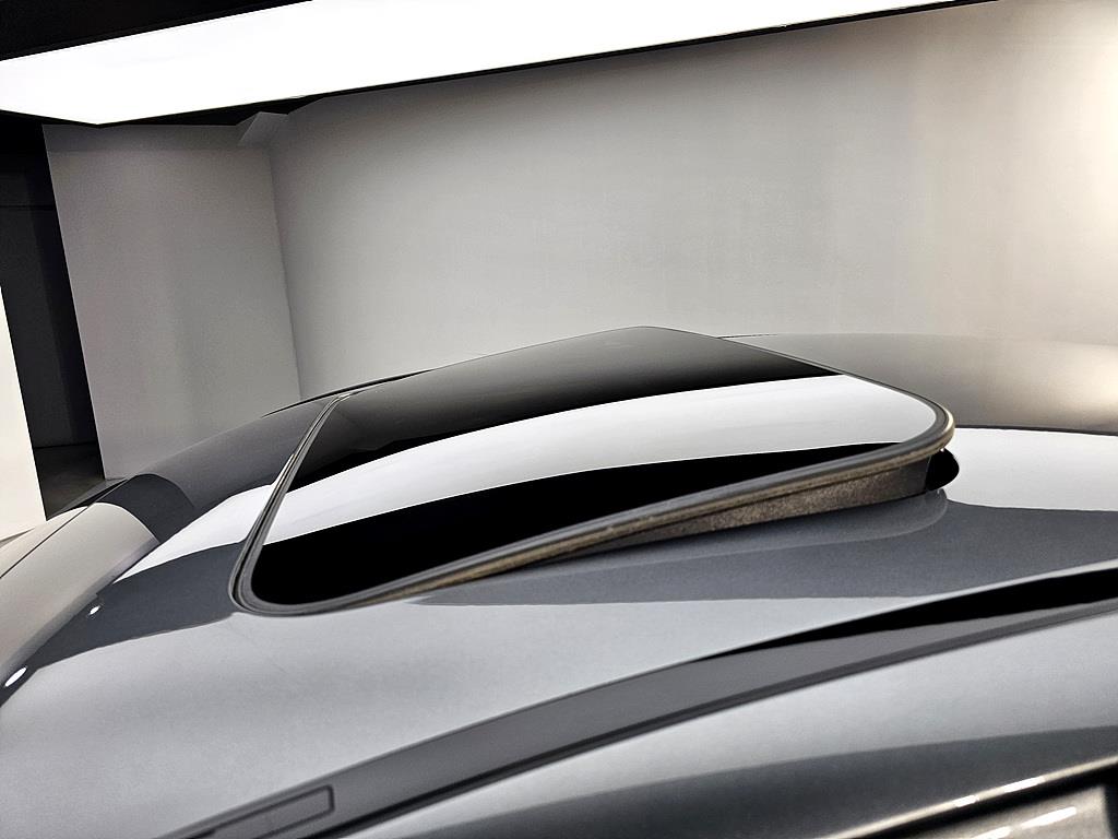 Mercedes Benz E class - Vista 12