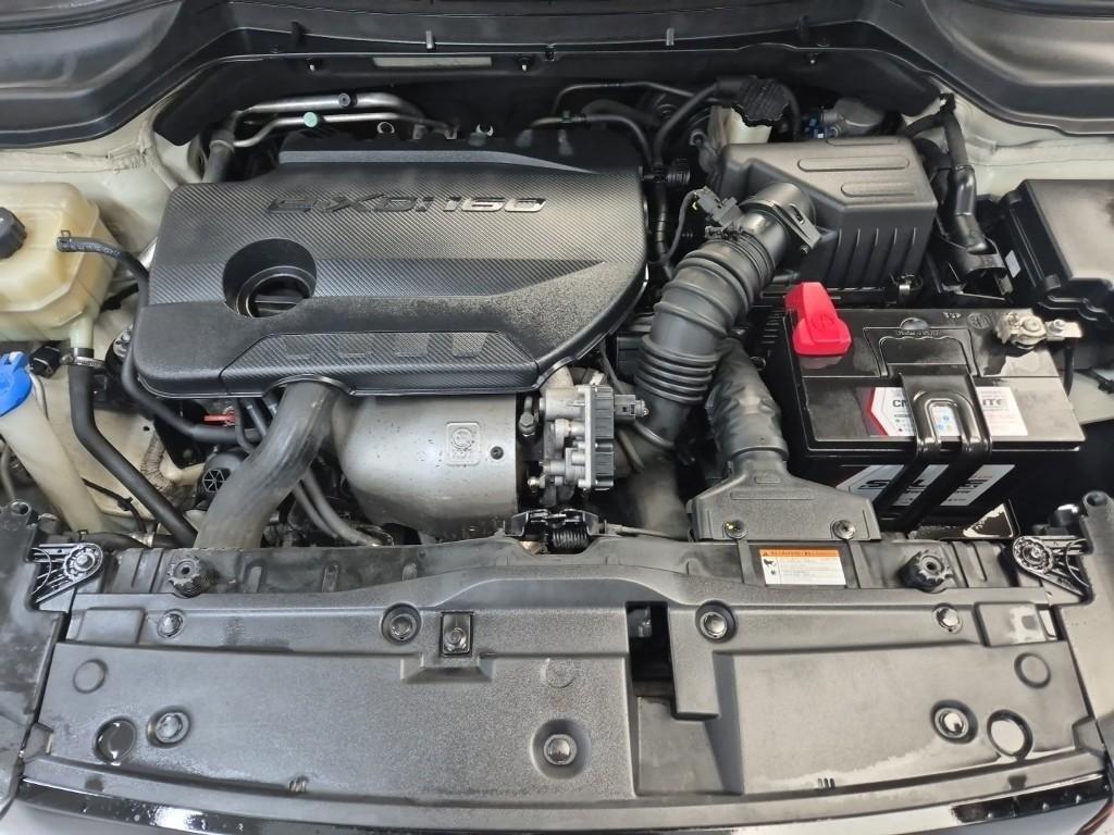 Ssangyong Tivoli - Vista 5