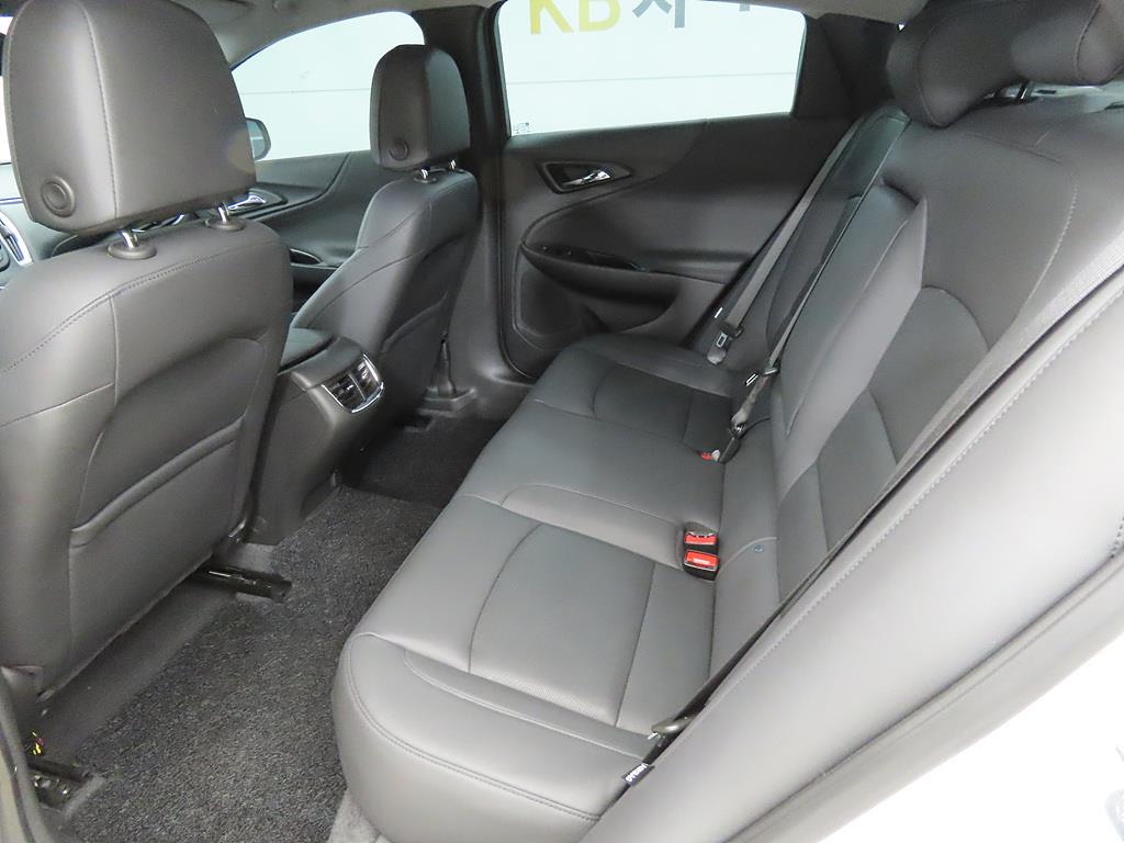 Chevrolet Malibu - Vista 6