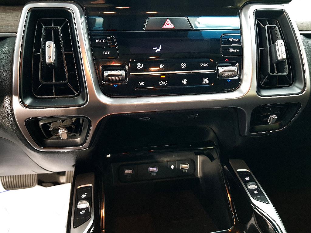 KIA Sorento - Vista 12