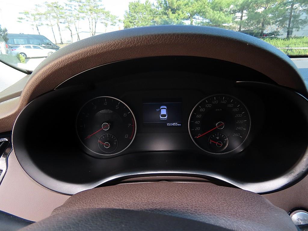 KIA Stinger - Vista 9