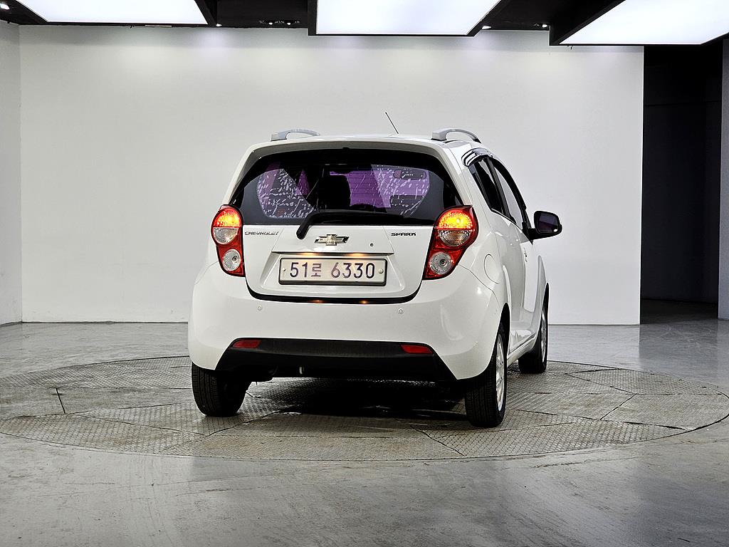 Chevrolet Spark - Vista 3