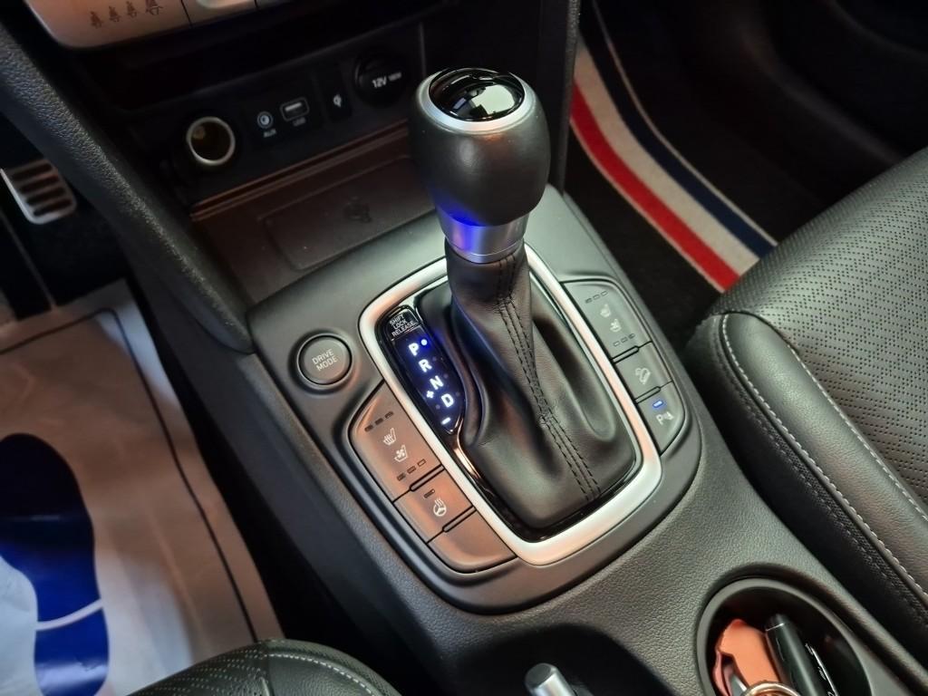 HYUNDAI Kona - Vista 6