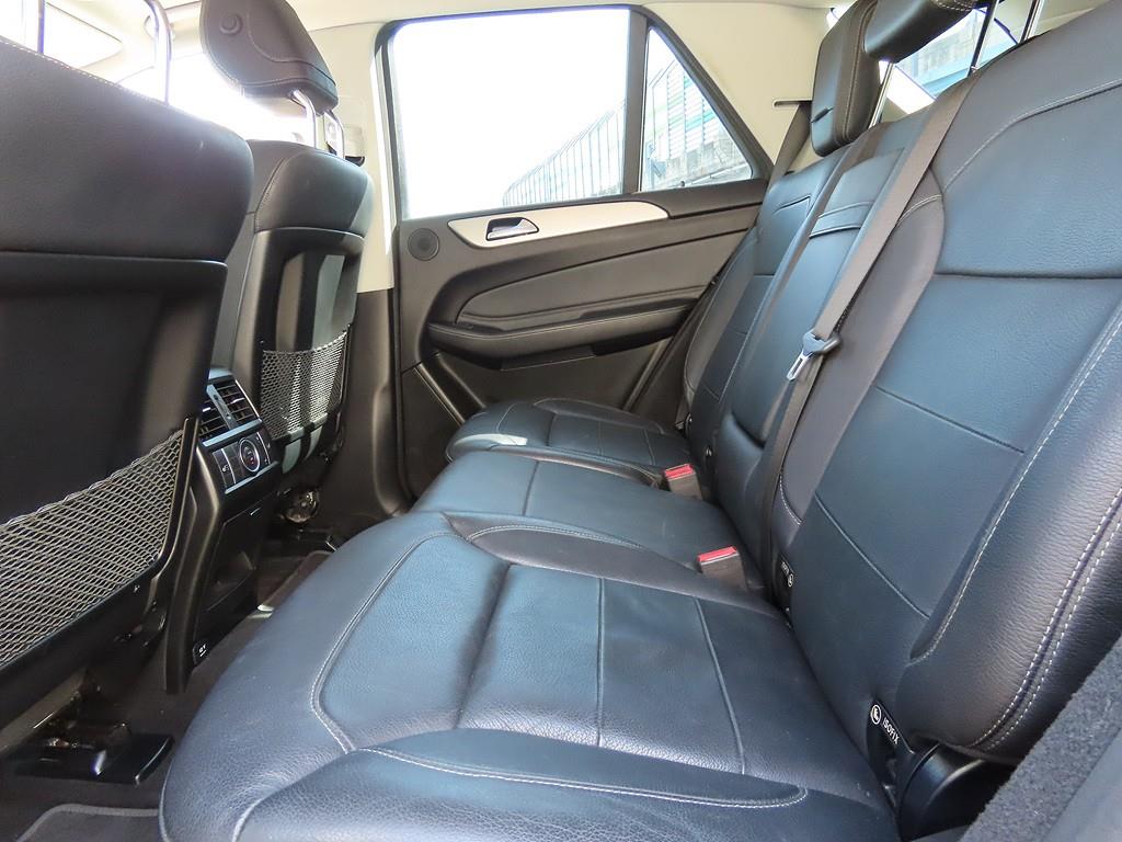 Mercedes Benz GLE Class - Vista 6