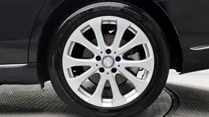 Mercedes Benz E class - Vista 12