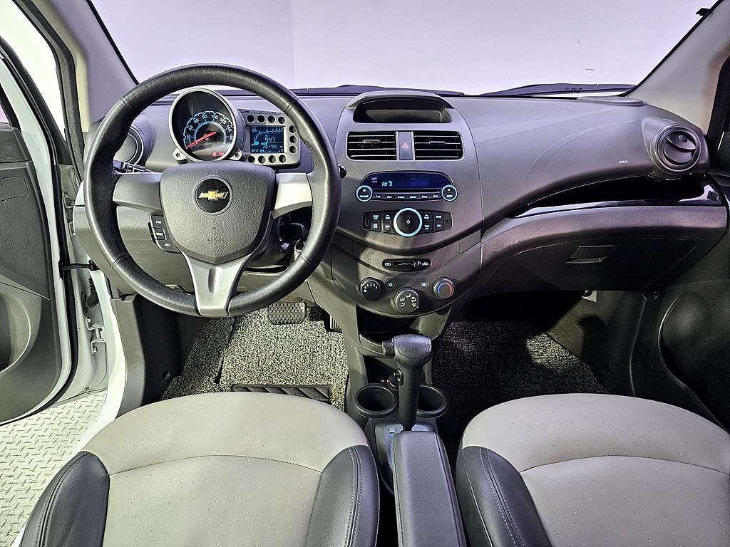 Chevrolet Spark - Vista 5