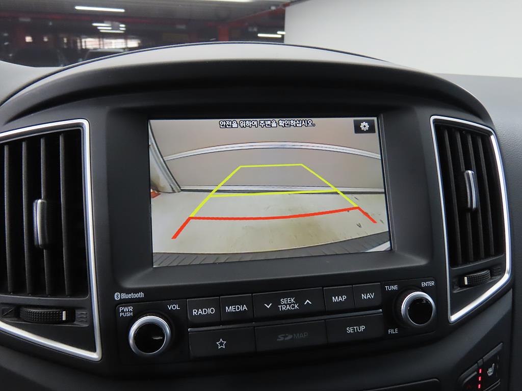 HYUNDAI Starex - Vista 11